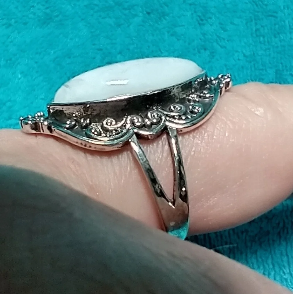 Silvertone white stone large decorative intricate ring